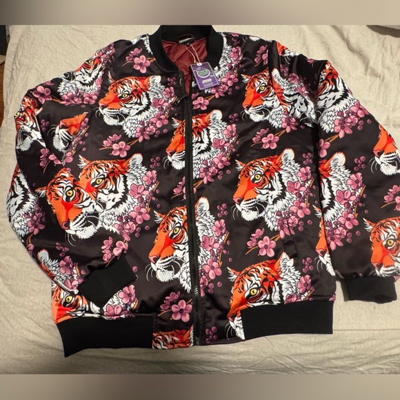 FreshHood Other - Unisex Freshhood Tiger with Pink Flower Silk Jacket Brand New with Tags